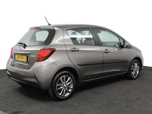 Toyota YARIS 1.3 VVT-i Trend | Airco | Navigatie | Achteruitrijcamera | Bluetooth |