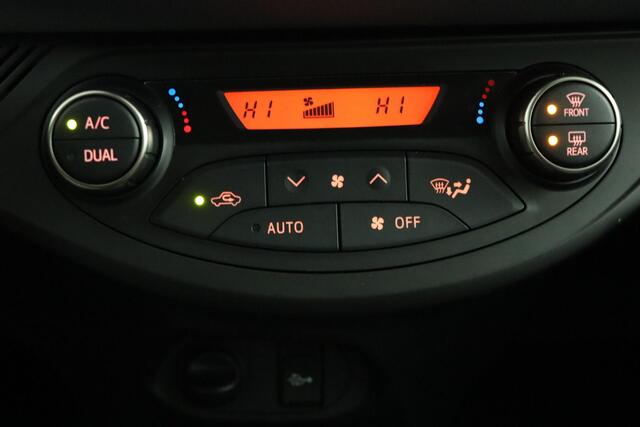 Toyota YARIS 1.3 VVT-i Trend | Airco | Navigatie | Achteruitrijcamera | Bluetooth |