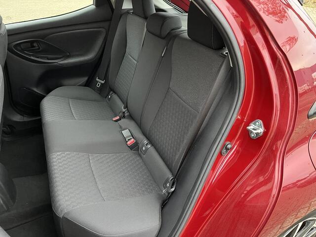 Toyota YARIS 1.5 VVT-i Dynamic | Rijklaar | Trekhaak | Navi | Camera