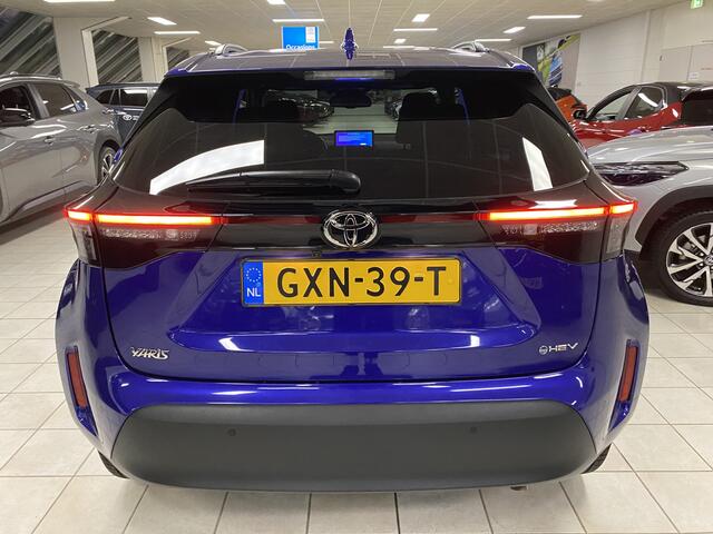 Toyota YARIS Cross 1.5 Hybrid 115 First Edition | Comfort Pack
