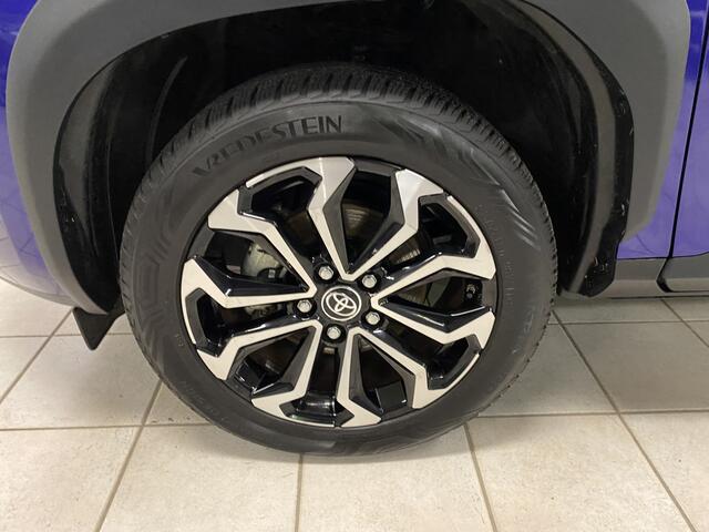 Toyota YARIS Cross 1.5 Hybrid 115 First Edition | Comfort Pack