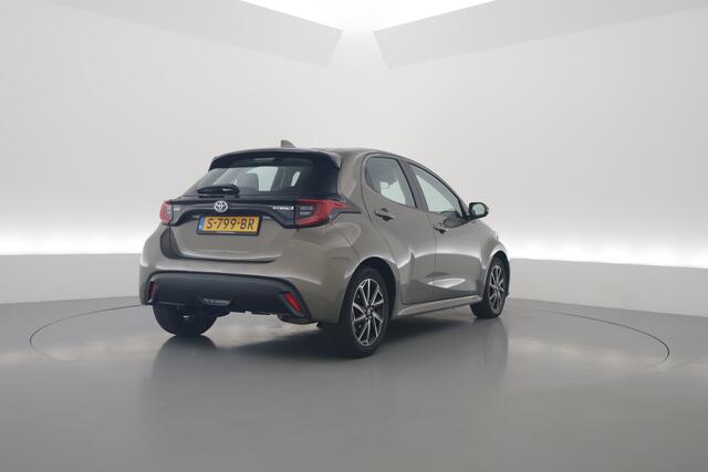 Toyota YARIS 1.5 Hybrid Dynamic | Navi by App | Camera | Keyless | Adapt. Cruise | Clima | All seasons