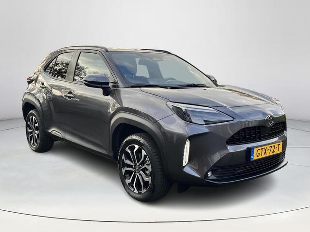 Toyota YARIS Cross 1.5 Hybrid 115 First Edition | Dode hoek waarschuwing | Stoel- + stuurverwarming | Parkeersensoren | Navigatie |