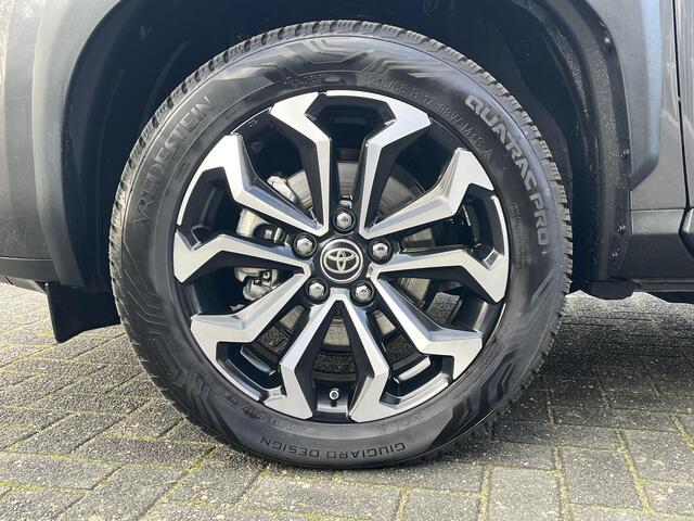 Toyota YARIS Cross 1.5 Hybrid 115 First Edition | Dode hoek waarschuwing | Stoel- + stuurverwarming | Parkeersensoren | Navigatie |