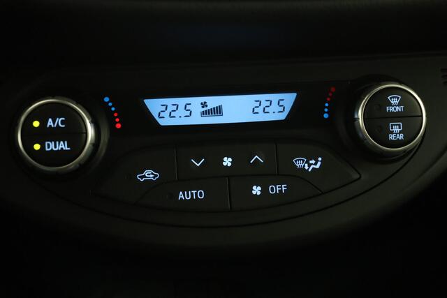 Toyota YARIS 1.5 Hybrid GR-Sport | Parkeer camera | Climate control | Lichtmetalen velgen |