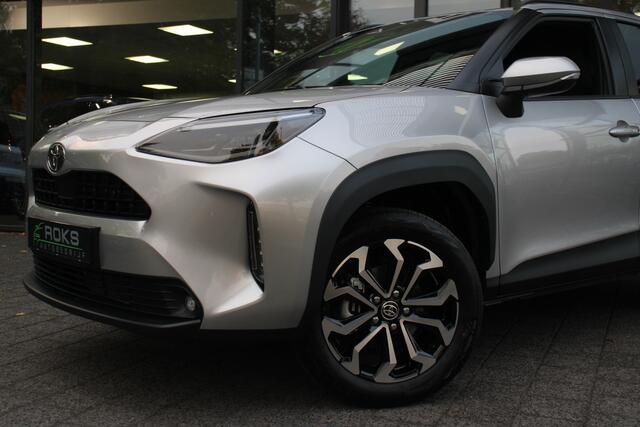 Toyota YARIS Cross 1.5 Hybrid 130 TeamPlayer Leder safety+winterpack