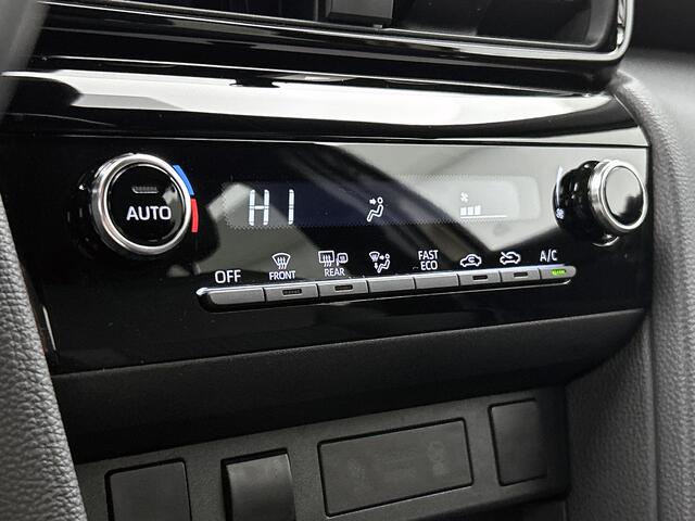 Toyota YARIS Cross 1.5 Hybrid Business | Adaptive cruise control | Climate control | Privacy glass |