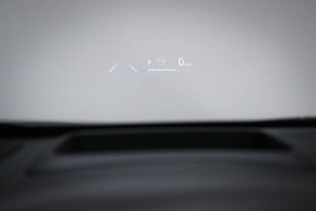 Toyota YARIS Cross 1.5 Hybrid Adventure | PANORAMADAK | JBL DAB | HEAD UP | STUURVERWARMING | CAMERA | TREKHAAK