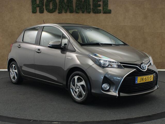 Toyota YARIS 1.5 Hybrid Trend - ORIGINEEL NEDERLANDSE AUTO - AFKOMSTIG VAN 2E EIGENAAR - VOLLEDIG ONDERHOUDEN - ALLE BOEKJES AANWEZIG- NAVIGATIE - CLIMATE CONTROL - LEDEREN STUUR - BOTSWAARSCHUWINGSSYSTEEM - 15 INCH LICHT METALEN VELGEN
