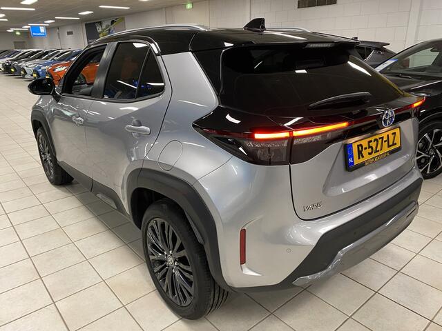 Toyota YARIS Cross 1.5 Hybrid Adventure | HUD |