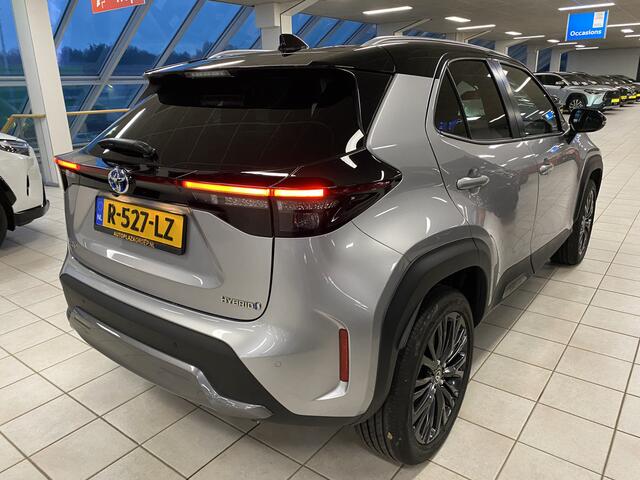 Toyota YARIS Cross 1.5 Hybrid Adventure | HUD |