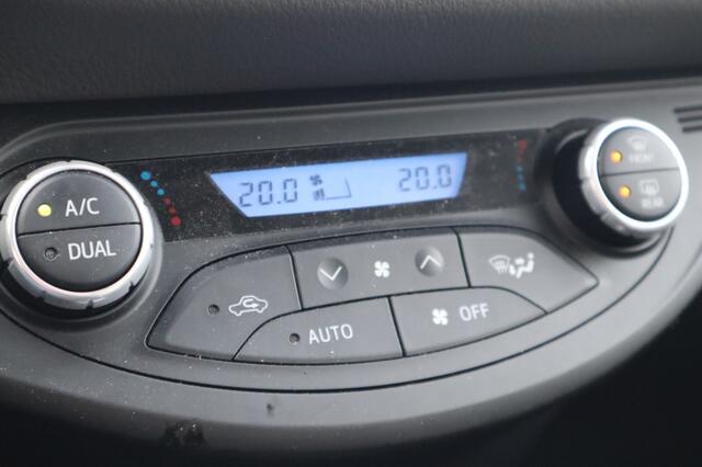 Toyota YARIS 1.5 Hybrid Active Cruise/Camera/Slechts 50.660km!