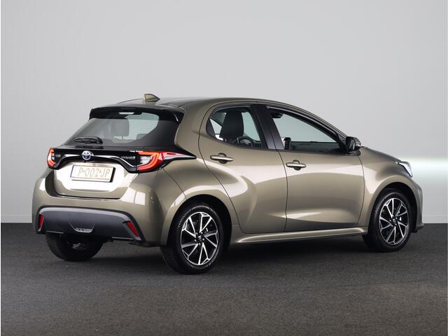 Toyota YARIS 1.5 Hybrid Dynamic | NL-Auto | Parkeercamera | Allseason banden | Cruise Control Adaptief | Keyless Entry/Start | 20-11 tammens