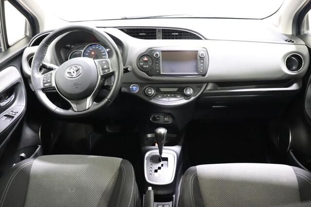Toyota YARIS 1.5 Hybrid Trend, Lm velgen, NAVI, Cruise & Climate control, Camera!