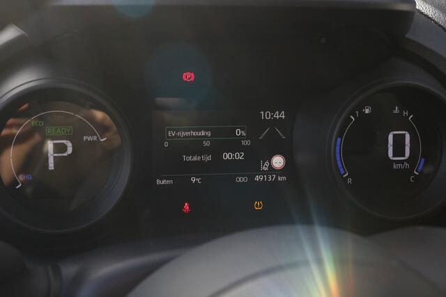 Toyota YARIS Cross 1.5 Hybrid Active All season banden | Car Play