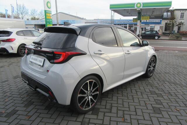 Toyota YARIS 1.5 Hybrid GR Sport Premium, Vol opties
