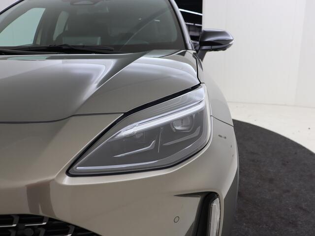 Toyota YARIS Cross 1.5 Hybrid 130 Launch Edition AWD Limited | BTW voertuig | 360 rondom zicht camera |