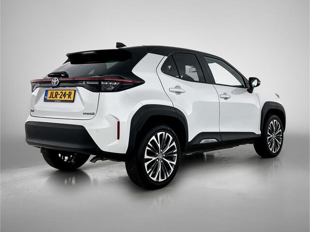 Toyota YARIS Cross 1.5 Hybrid Executive | Navigatie | JBL | BLS | Head-up |