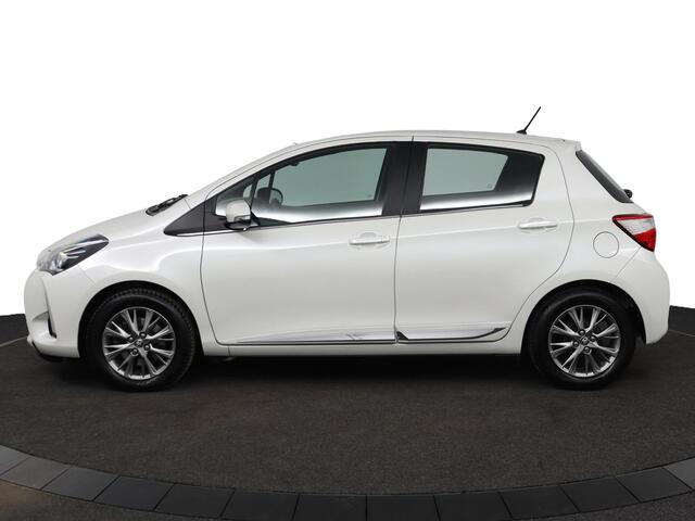 Toyota YARIS 1.5 VVT-i Executive | Trekhaak | Navigatie | Camera | Bluetooth |