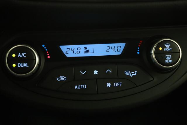 Toyota YARIS 1.5 VVT-i Executive | Trekhaak | Navigatie | Camera | Bluetooth |