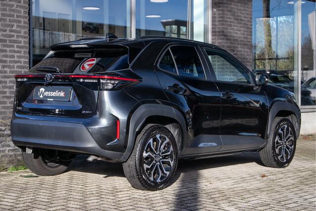 Toyota YARIS Cross 1.5 Hybrid 115 Dynamic - verwarmd stuurwiel, stoelen