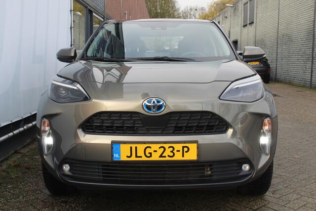 Toyota YARIS Cross 1.5 Hybrid Active Automaat All season banden l Adaptief cruise control l Navi l Apple/Android carplay l Armsteun l Elektrisch inklapbare buitenspiegels l Climate control l Achteruitrijcamera l VDL auto