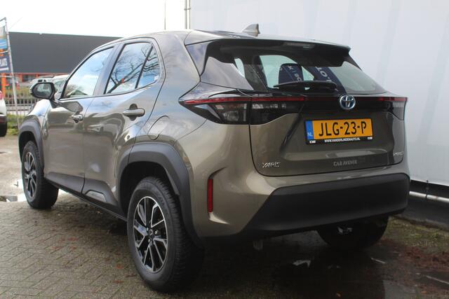 Toyota YARIS Cross 1.5 Hybrid Active Automaat All season banden l Adaptief cruise control l Navi l Apple/Android carplay l Armsteun l Elektrisch inklapbare buitenspiegels l Climate control l Achteruitrijcamera l VDL auto