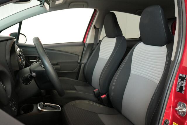 Toyota YARIS 1.5 Hybrid Dynamic Limited, Navi, Camera, Lichtmetalen velgen, Dealeronderhouden!