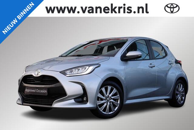 Toyota YARIS 1.5 VVT-i Dynamic, Stoel en stuurverwarming Apple Carplay, Android auto, Parkeercamera, Automatisch dimmend binnenspiegel, LED Verlichting