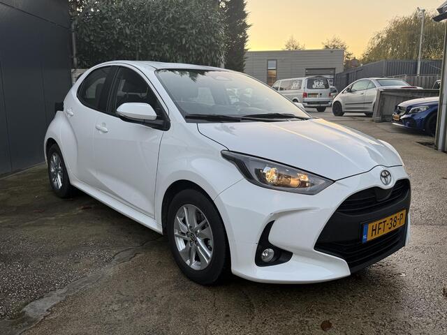 Toyota YARIS 1.5 Hybrid 115 Active | Apple CarPlay & Android auto | Parkeersensoren Achter | Adaptieve Cruise Control |