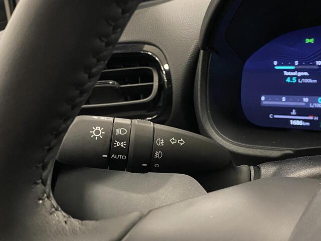 Toyota YARIS 1.5 Hybrid 130 Launch Edition DEMO!