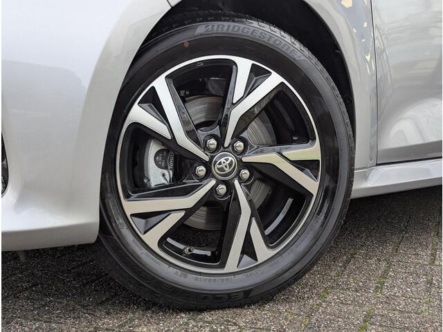 Toyota YARIS 1.5 Hybrid 115 Dynamic Comfort Pack | Stoel- stuurverwarming | PDC V+A | BSM | ACC | Qi-lader