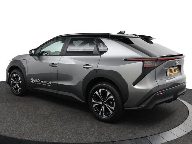 Toyota bZ4X Dynamic 71 kWh Bi-Tone + Panoramisch dak