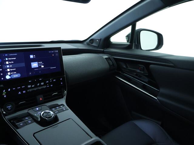 Toyota bZ4X Premium 71 kWh | JBL | Parkeersensoren | Stoel koeling | Dodehoek Ass. | Stoel en stuurwiel verwarmd | 20" velgen