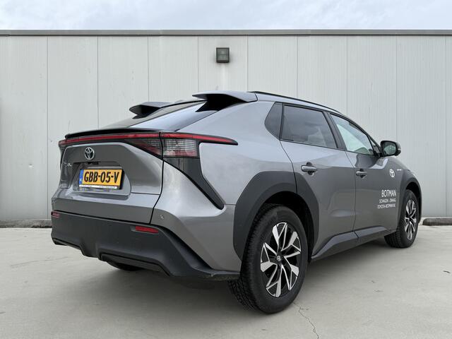 Toyota bZ4X Business Plus 71 kWh | Navigatie | Warmtepomp | 360 Camera | Keyless | PDC V+A |
