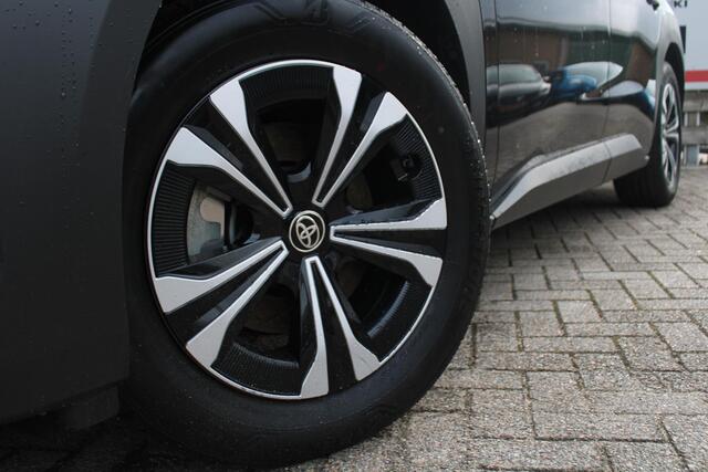 Toyota bZ4X Dynamic 71 kWh Trekhaak, Navigatie, Stoelverwarming, Stuur Verwarmd, Cruise Control Adaptief