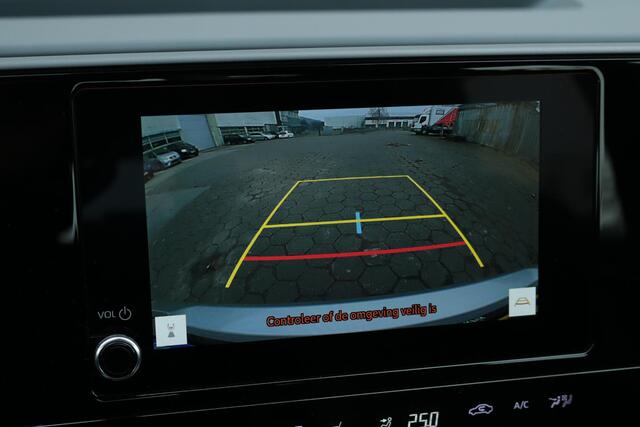 Toyota bZ4X Active 71 kWh, 3 Fase, Navigatie, Climate & Cruise control, Parkeercamera!