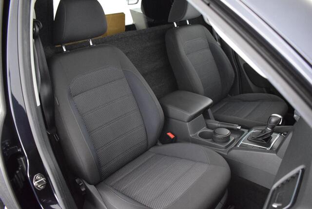 Volkswagen AMAROK 3.0 TDI 225pk V6 4Motion Plus Cab Highline Trekhaak Camera Xenon Navigatie