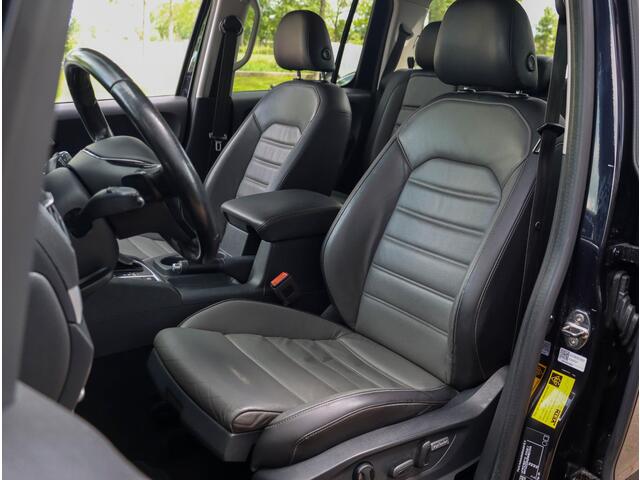 Volkswagen AMAROK 3.0 TDI 4Motion DC Highline | Leder | Comfortstoelen | 20'' | Navigatie | Trekhaak