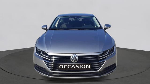 Volkswagen Arteon 1.5 TSI 150 pk TSI DSG Automaat Executive | PDC | Navi | Clima | LED | Apple Carplay