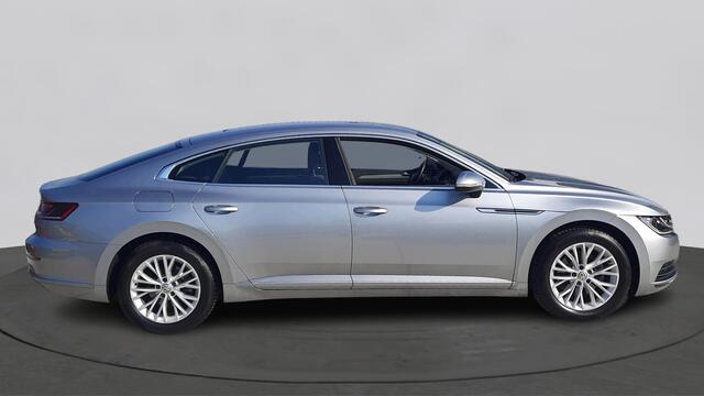 Volkswagen Arteon 1.5 TSI 150 pk TSI DSG Automaat Executive | PDC | Navi | Clima | LED | Apple Carplay