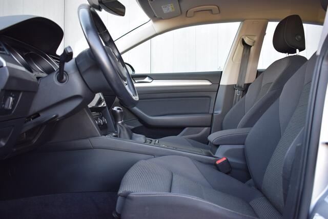 Volkswagen Arteon 1.5 TSi LED | Full Map Navi | Sportstoelen | Trekhaak | Camera | 17 Inch LMV