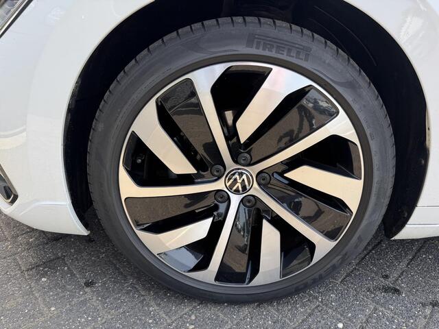 Volkswagen Arteon Shooting Brake 1.4 TSI eHybrid R-Line Business+ | Adaptive Cruise Control | Lane Assist | Stoel/Stuurverwarming |