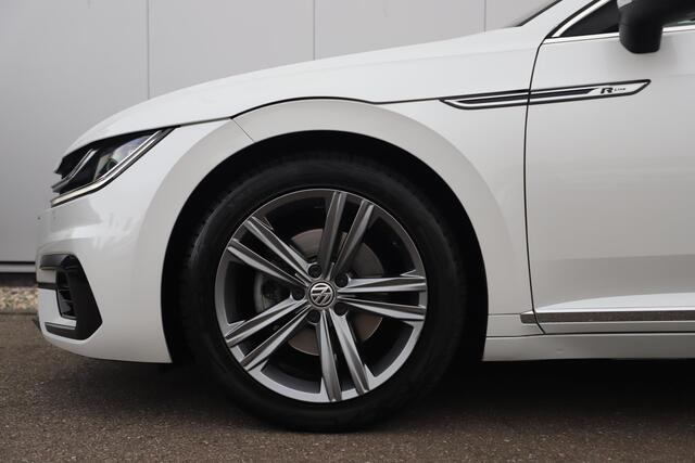 Volkswagen Arteon 1.5 TSI Business R 150PK DSG Automaat Virtual Panoramadak Keyless Navigatie Adaptive Cruise Lane Assist Full LED PDC Carplay Android Bluetooth Stoelverwarming