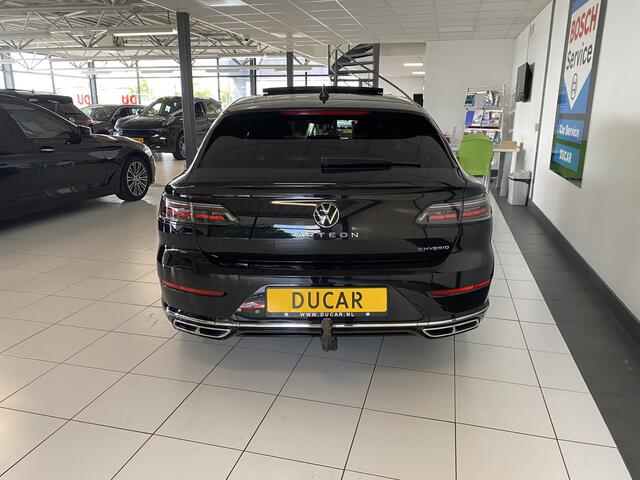 Volkswagen Arteon Shooting Brake 1.4 TSI eHybrid R-Line Business+ Panoramadak / Trekhaak /Camera / Apple carplay