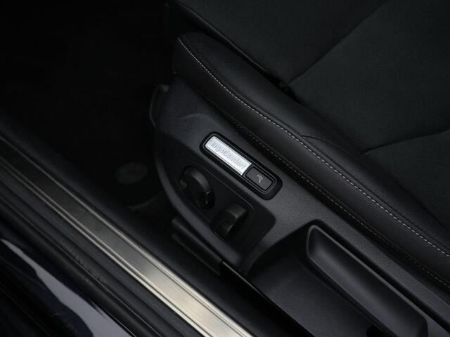 Volkswagen Arteon Shooting Brake 1.4 TSI eHybrid 218 pk DSG R-Line Business | Panoramadak | Trekhaak | Navigatie Discover Pro | Geheugenstoel | Adaptief onderstel | Head-up display | Rondomzicht camera