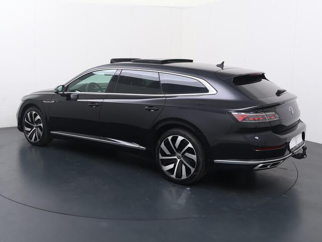 Volkswagen Arteon Shooting Brake 1.4 TSI eHybrid R-Line Business+ | 218 PK | SoH 89% | Trekhaak wegklapbaar | Panoramadak | IQ light LED koplampen | R-Line |