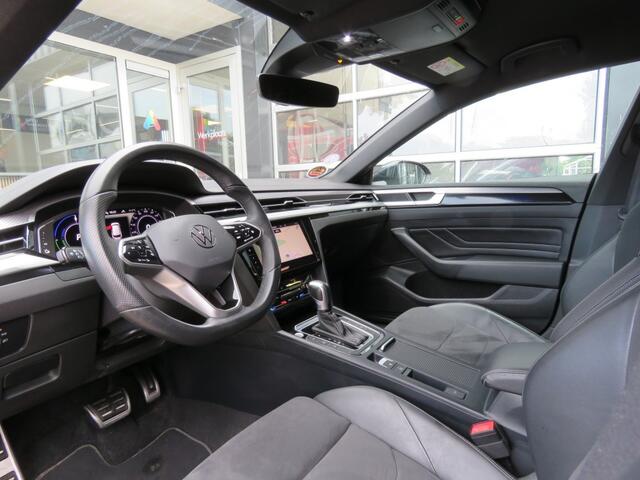 Volkswagen Arteon 1.4 TSI 218PK eHybrid R-LINE EL. BNS+ / 19 Inch / Led / Wegklap.haak / Camera / Elec.klep / BOVAG garantie