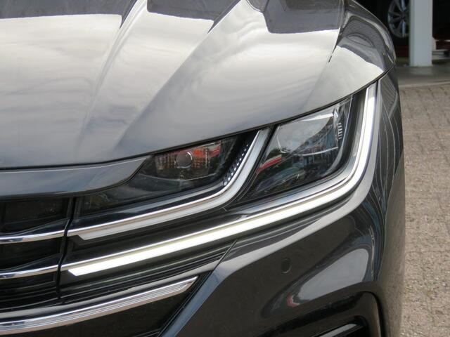 Volkswagen Arteon 1.4 TSI 218PK eHybrid R-LINE EL. BNS+ / 19 Inch / Led / Wegklap.haak / Camera / Elec.klep / BOVAG garantie