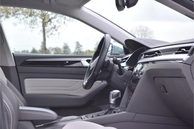 Volkswagen Arteon Shooting Brake 1.4 TSI eHybrid Panodak Trekh. Adaptieve onderstel. Adap.Cruise. Stuur en Stoelv. 360 Camera
